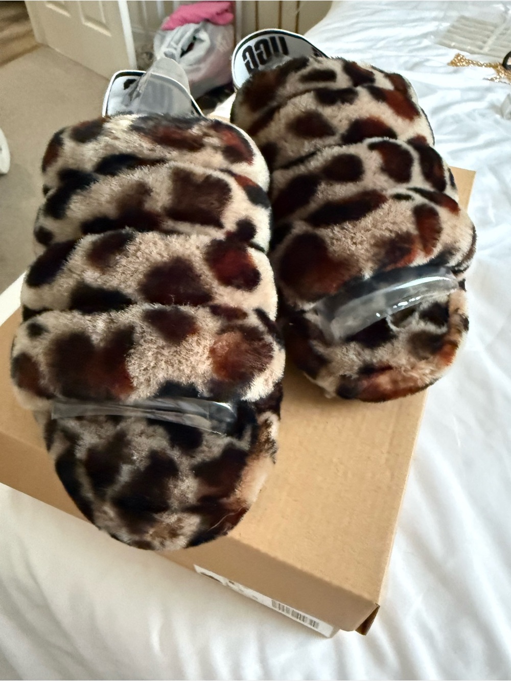 UGG Fluff Yeah Slipper SIZE 9